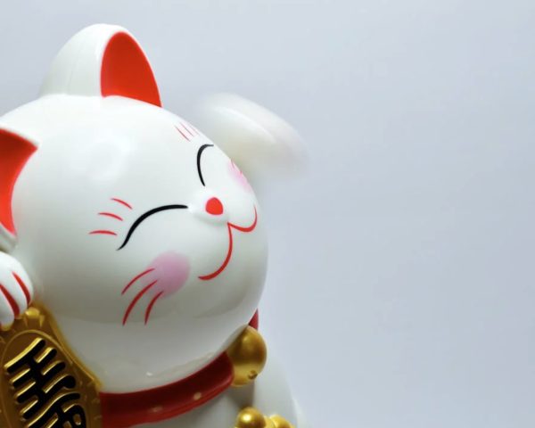 รีวิวของมูสุดฮิต! พาไปดูยันต์ เครื่องราง และวัตถุมงคลที่มาแรงปีนี้